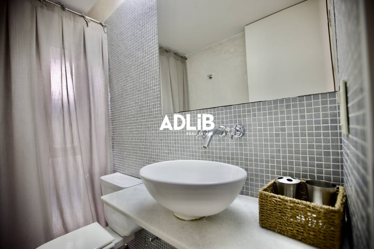 Casa ID.673 - Casa de diseño en alquiler temporal. 4 dormitorios en suite a 50 mts del mar