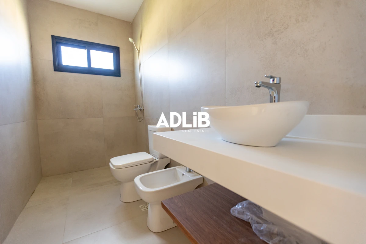 Casa ID.680 - Barrio cerrado en Barra Verde. Casas de 3 dormitorios a estrenar. a 700 mts de Playa de Montoya. 