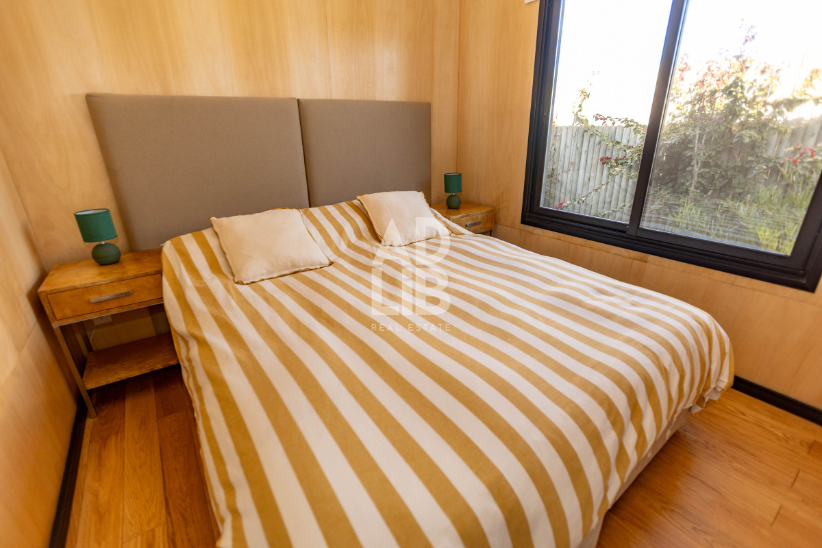 Casa ID.637 - Casa de diseño en venta a 50 mts del mar en La Juanita
