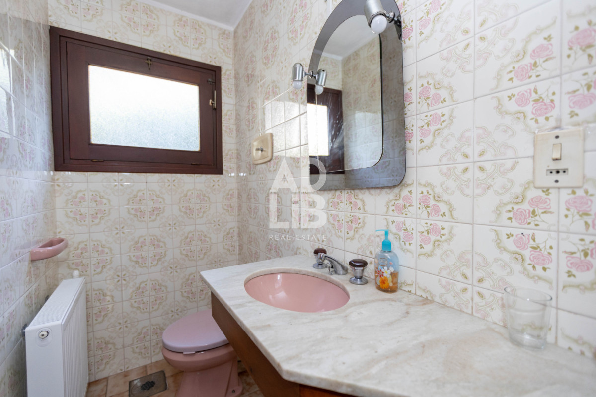 Casa ID.746 - Casa quincho de 3 dorm y 3 baños en alquiler anual en Pinares a 250 mts del mar