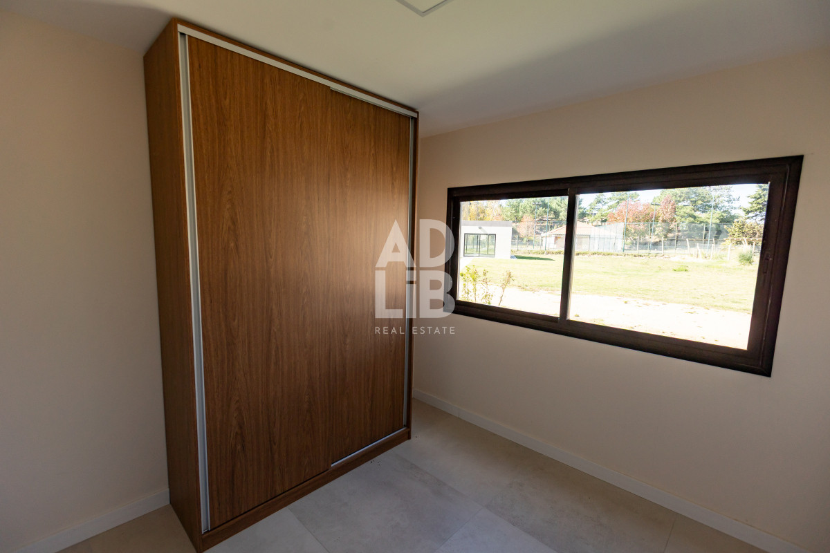 Casa ID.680 - Barrio cerrado en Barra Verde. Casas de 3 dormitorios a estrenar. a 700 mts de Playa de Montoya. 