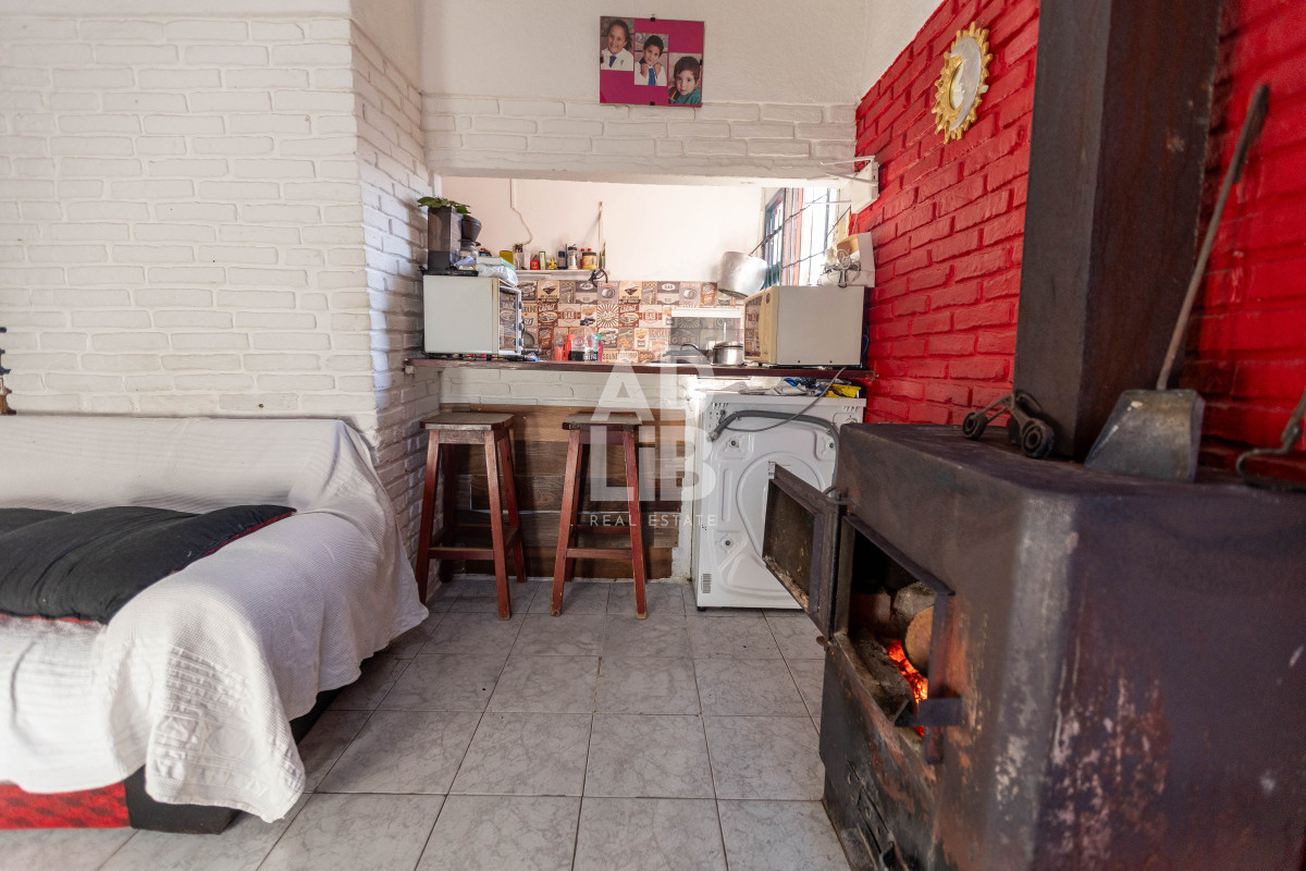 Casa ID.631 - Interesante casa de 2 dorm y 2 baños en venta en Barrio San Francisco - Maldonado. Renta o Vivienda permanente