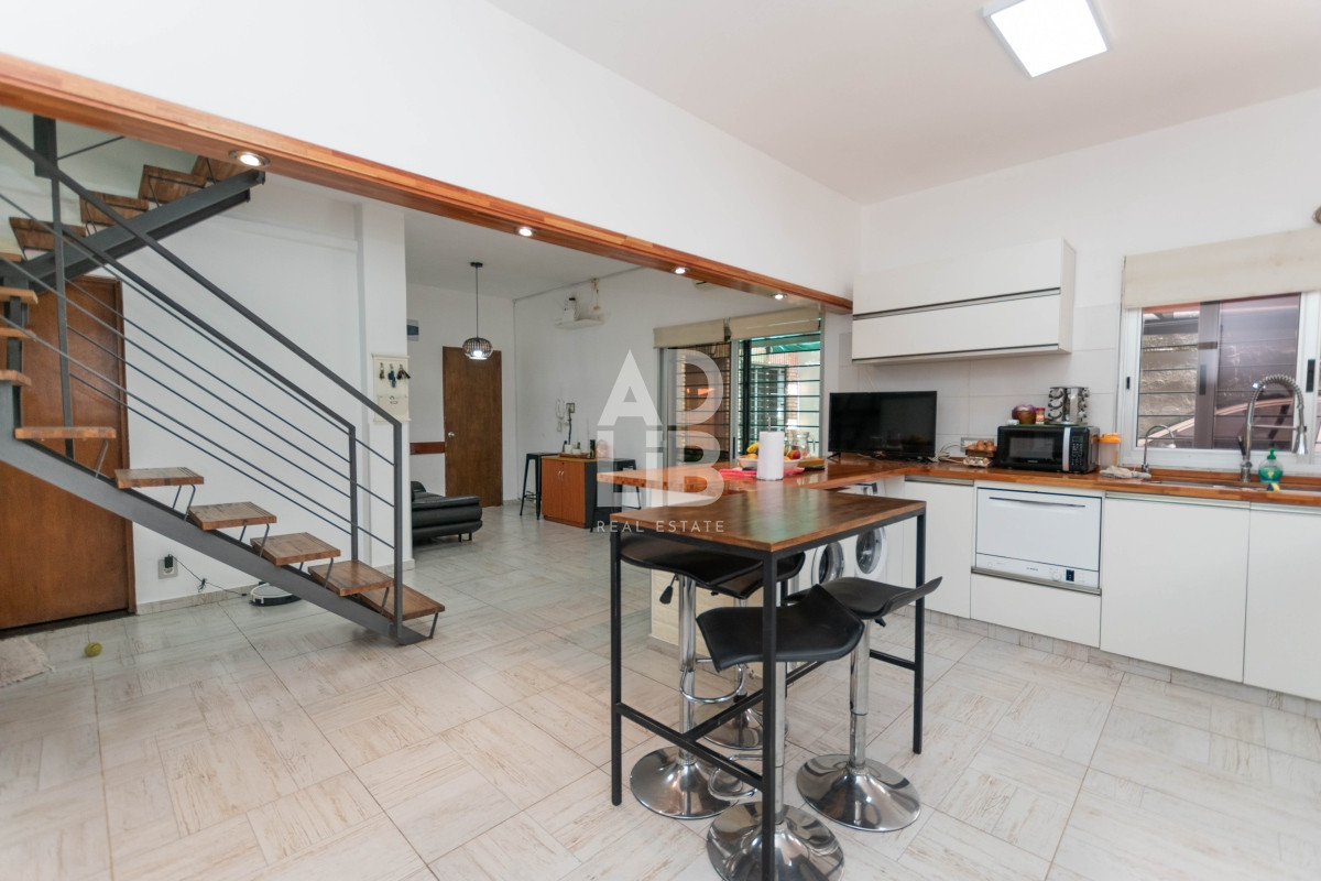 Casa ID.137 - VENTA CASA TRES DORMITORIOS FLOR DE MAROÑAS CON RENTA