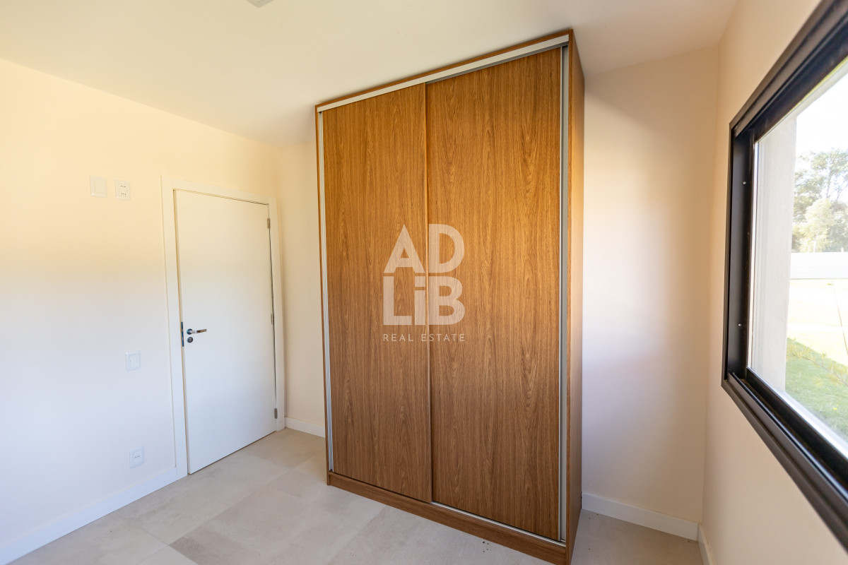 Casa ID.591 - Casas de 3 dormitorios y 2 baños en venta a estrenar en La Barra. Barrio Cerrado 
