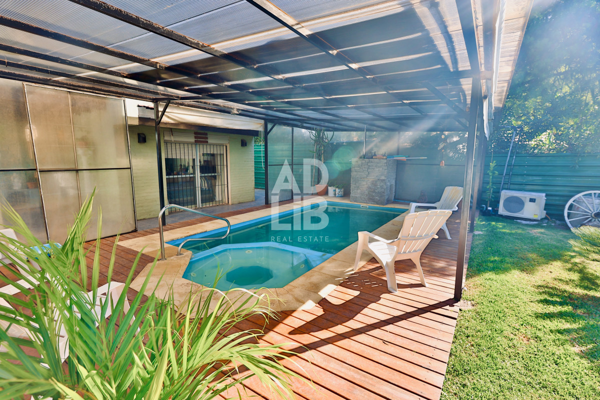 Casa ID.508 - Casa de 3 dormitorios en venta en Pinares. Oportunidad de financiación 40%