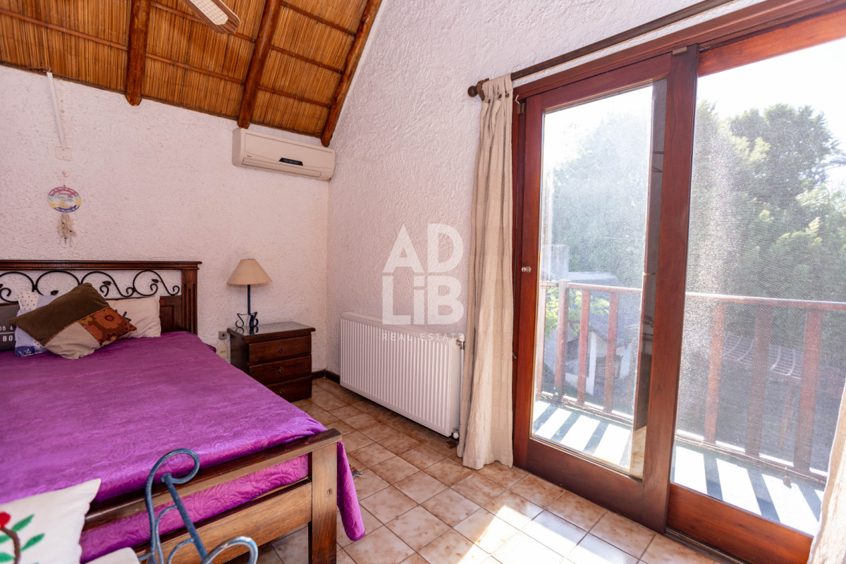 Casa ID.746 - Casa quincho de 3 dorm y 3 baños en alquiler anual en Pinares a 250 mts del mar