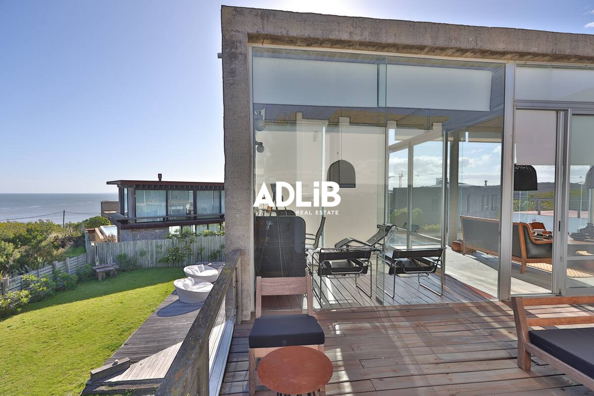 Casa ID.673 - Casa de diseño en alquiler temporal. 4 dormitorios en suite a 50 mts del mar