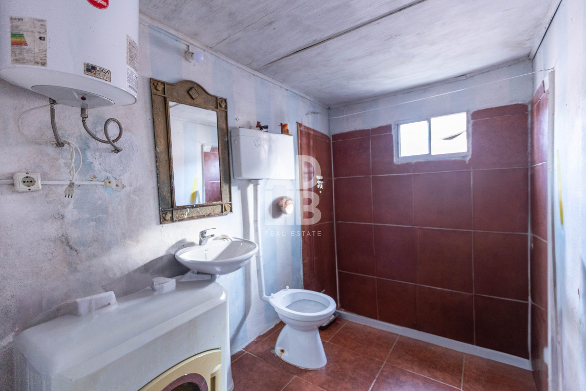 Casa ID.631 - Interesante casa de 2 dorm y 2 baños en venta en Barrio San Francisco - Maldonado. Renta o Vivienda permanente
