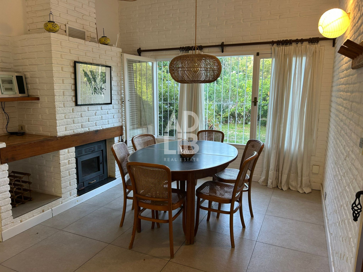 Casa ID.778 - Alquiler anual en San Rafael casa de 3 dorm + dependencia