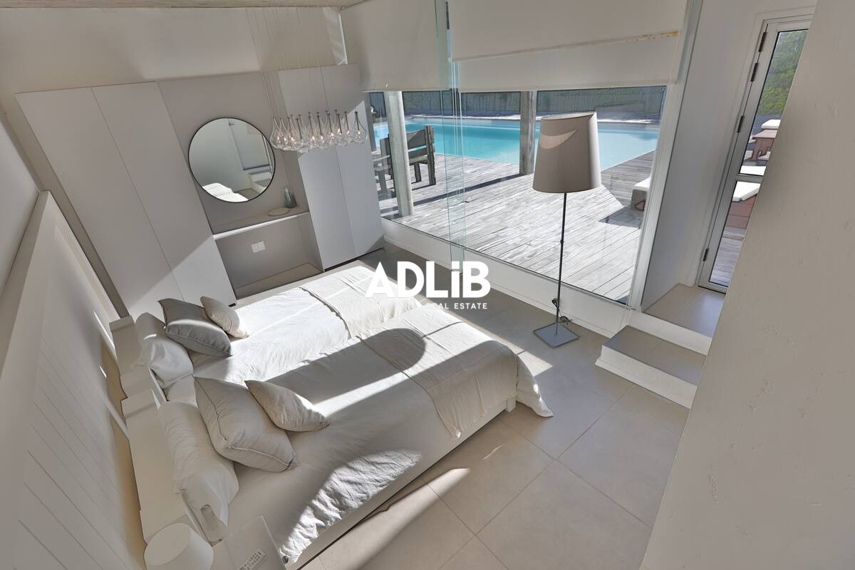 Casa ID.673 - Casa de diseño en alquiler temporal. 4 dormitorios en suite a 50 mts del mar