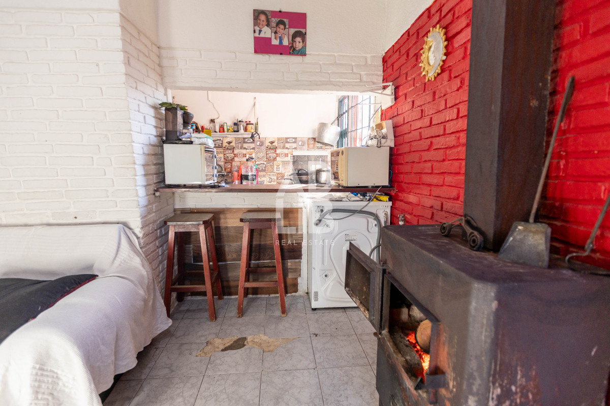 Casa ID.631 - Interesante casa de 2 dorm y 2 baños en venta en Barrio San Francisco - Maldonado. Renta o Vivienda permanente