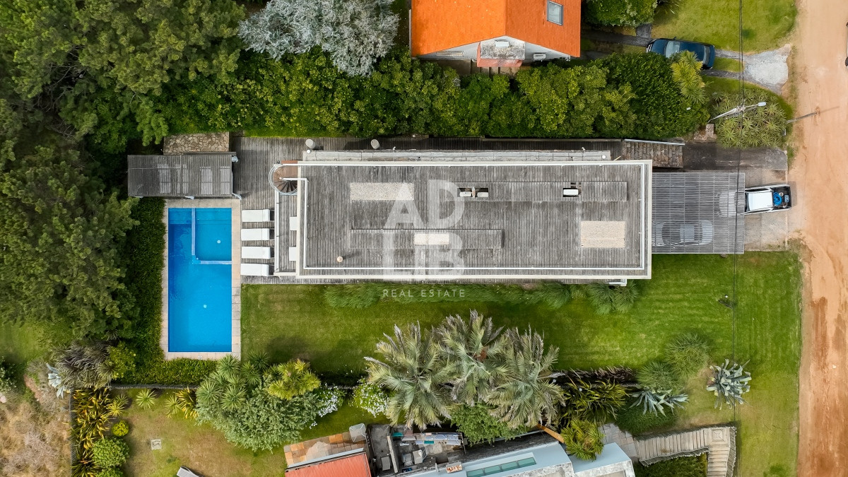 Casa ID.125 - Casa de diseño en Tio Tom en alquiler invernal. 4 dorm y 4 baños frente al mar.