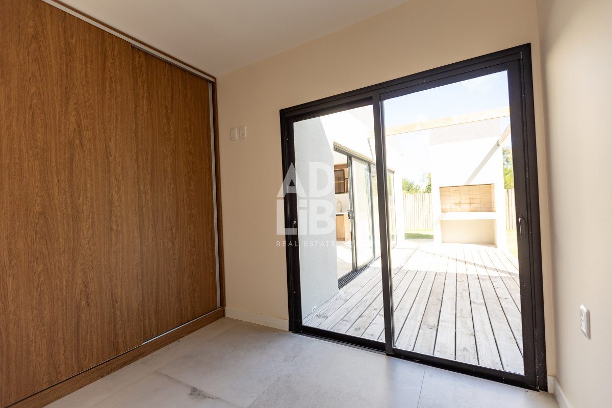 Casa ID.680 - Barrio cerrado en Barra Verde. Casas de 3 dormitorios a estrenar. a 700 mts de Playa de Montoya. 