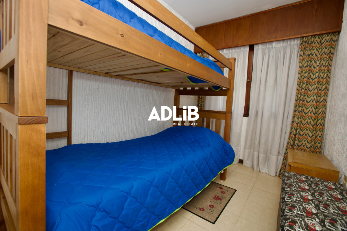 Casa ID.797 - Alquiler comercial 5 dorm y 5 baños. Zona Shopping Punta