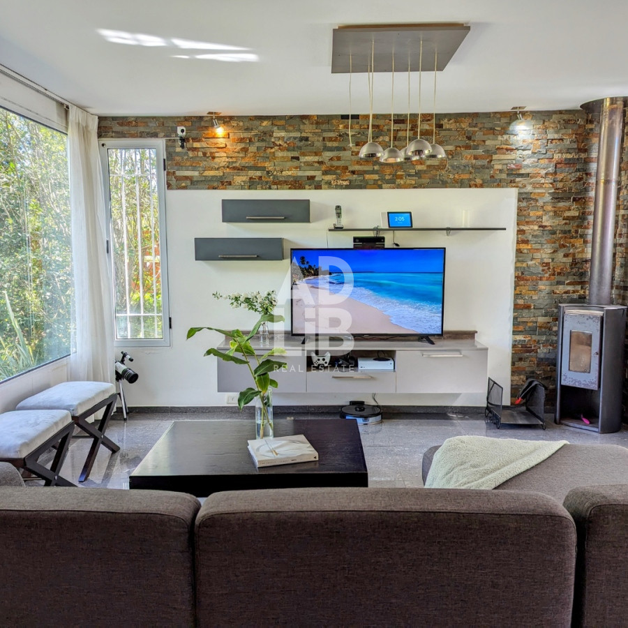 Casa ID.309 - Casa de 4 dormitorios en venta en el bosque de Burnett. 