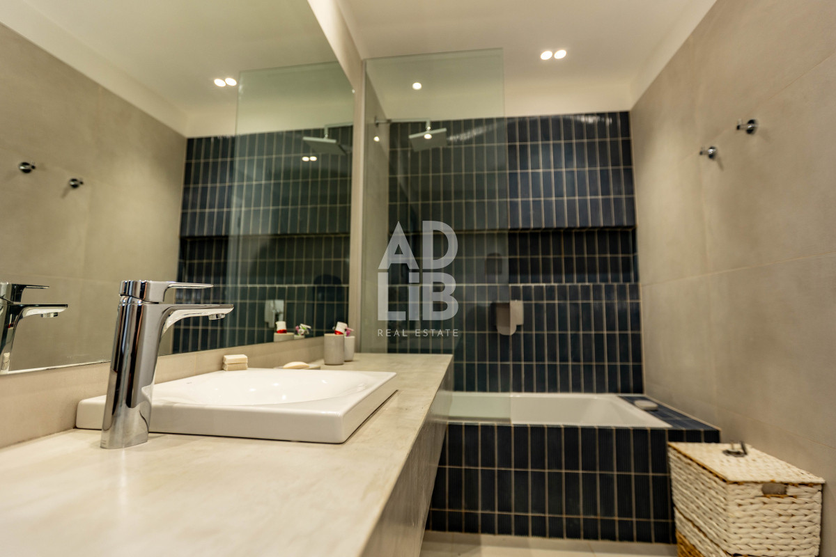 Casa ID.637 - Casa de diseño en venta a 50 mts del mar en La Juanita