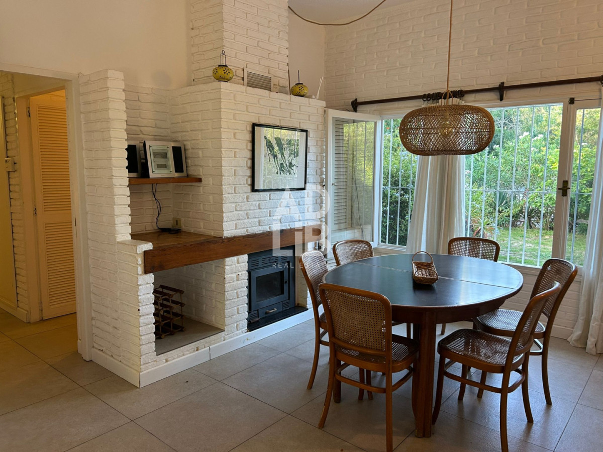 Casa ID.778 - Alquiler anual en San Rafael casa de 3 dorm + dependencia