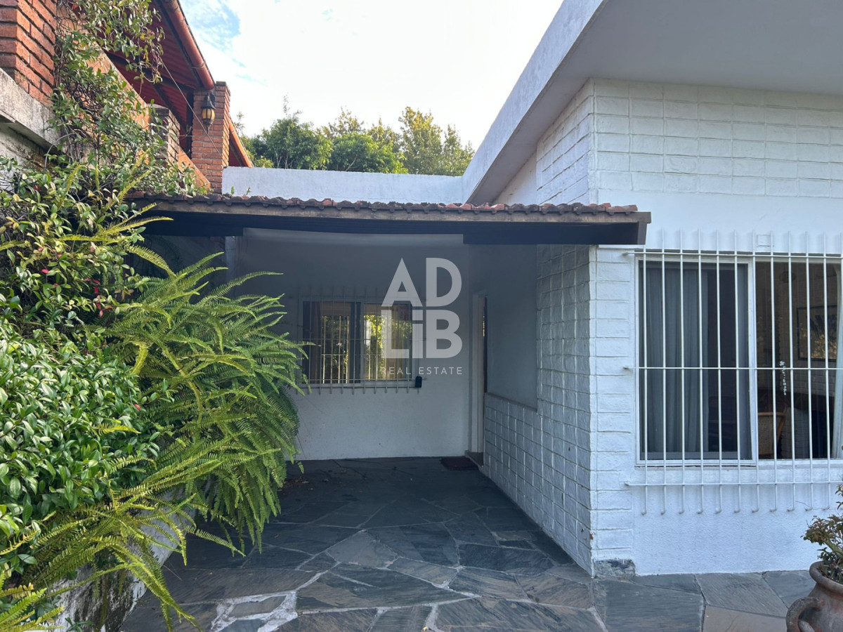 Casa ID.778 - Alquiler anual en San Rafael casa de 3 dorm + dependencia