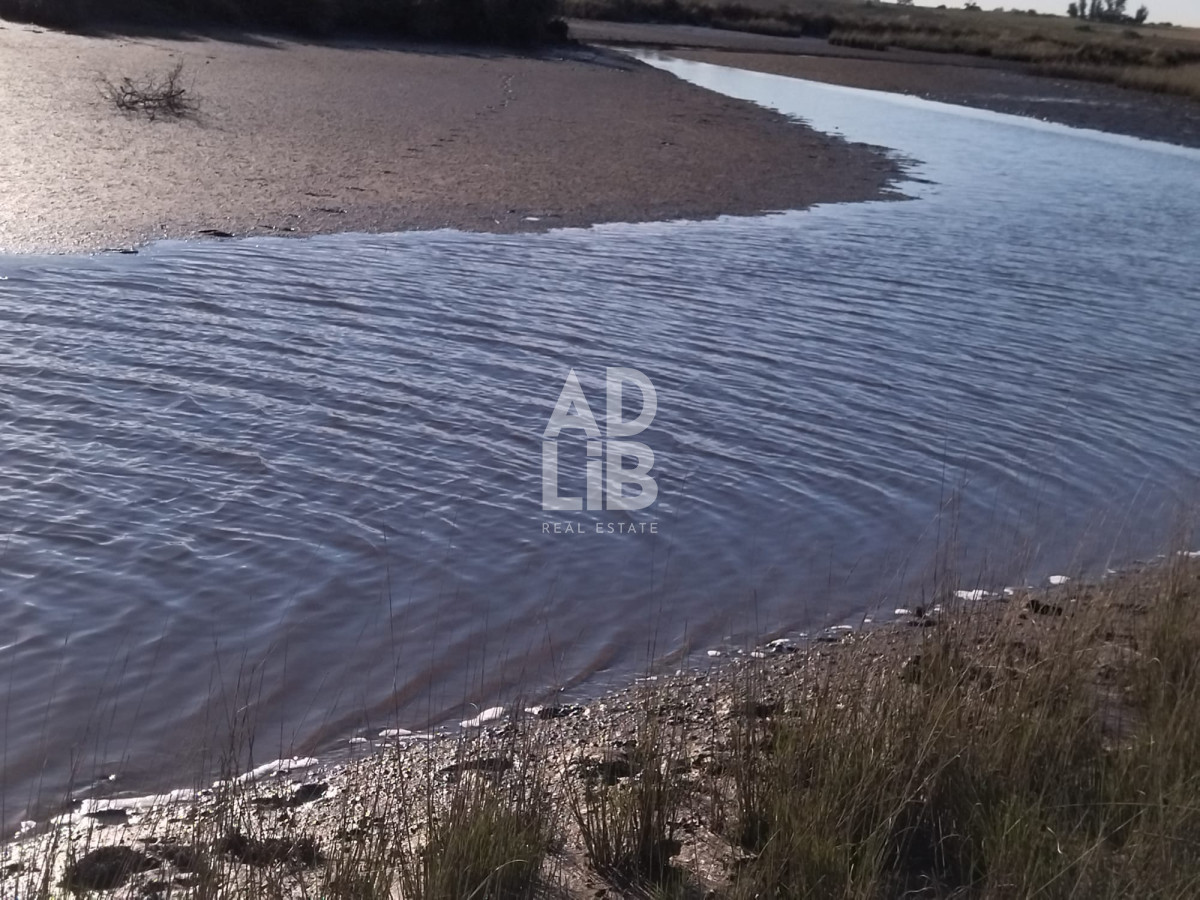 Campo Ref.139 - Vendo 76 hectáreas sobre el Arroyo Solis Chico!! Estación la floresta!