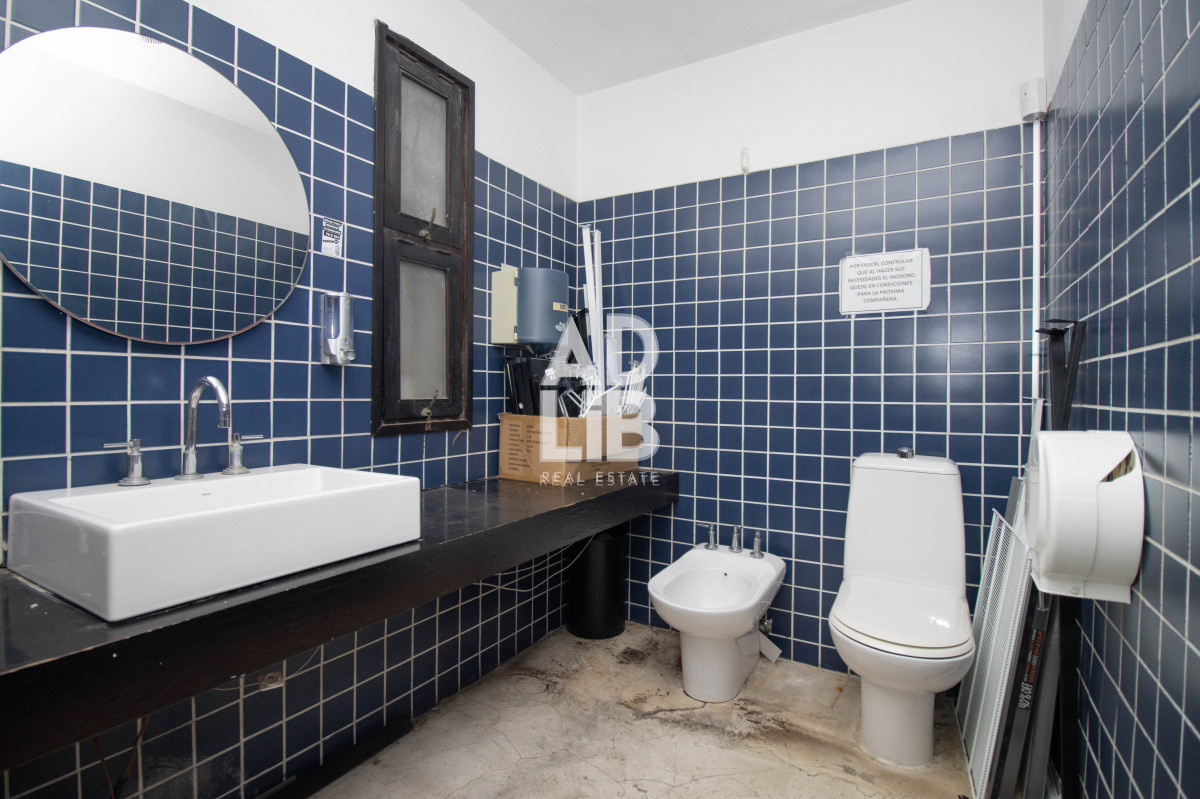 Local Comercial ID.593 - VENTA LOCAL COMERCIAL EN CENTRO