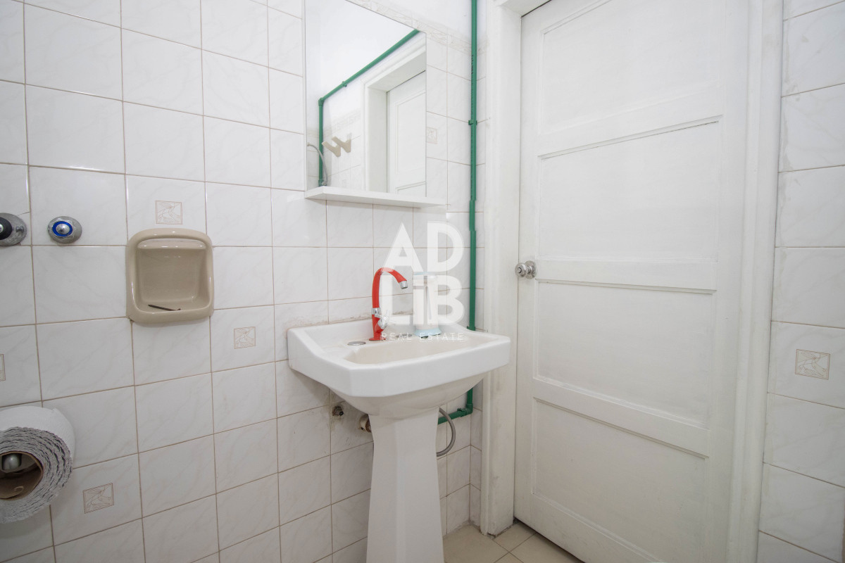 Oficina ID.488 - ALQUILER LOCAL COMERCIAL EN CENTRO