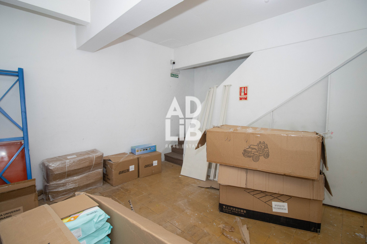 Oficina ID.488 - ALQUILER LOCAL COMERCIAL EN CENTRO