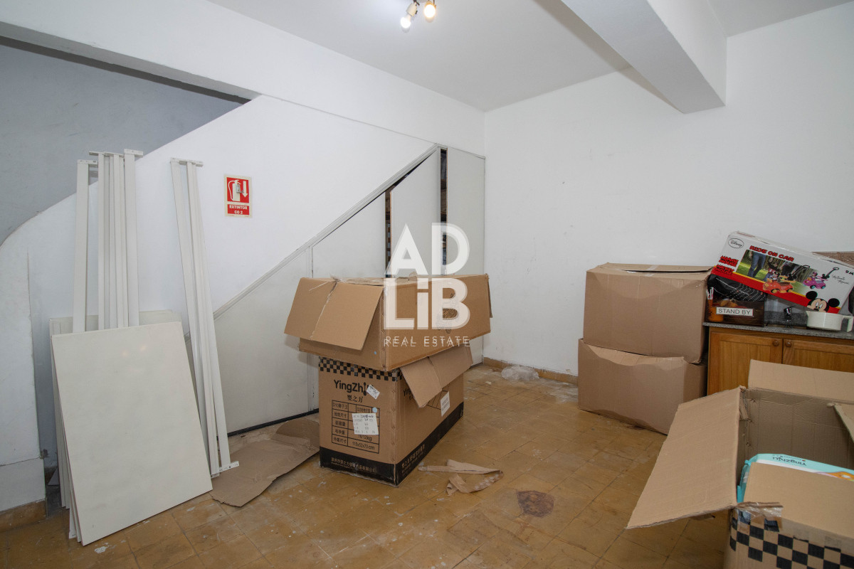 Oficina ID.488 - ALQUILER LOCAL COMERCIAL EN CENTRO