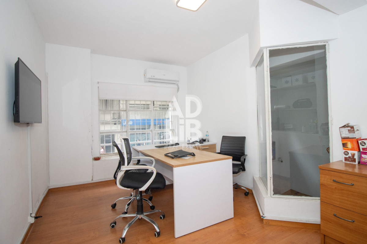 Oficina ID.488 - ALQUILER LOCAL COMERCIAL EN CENTRO