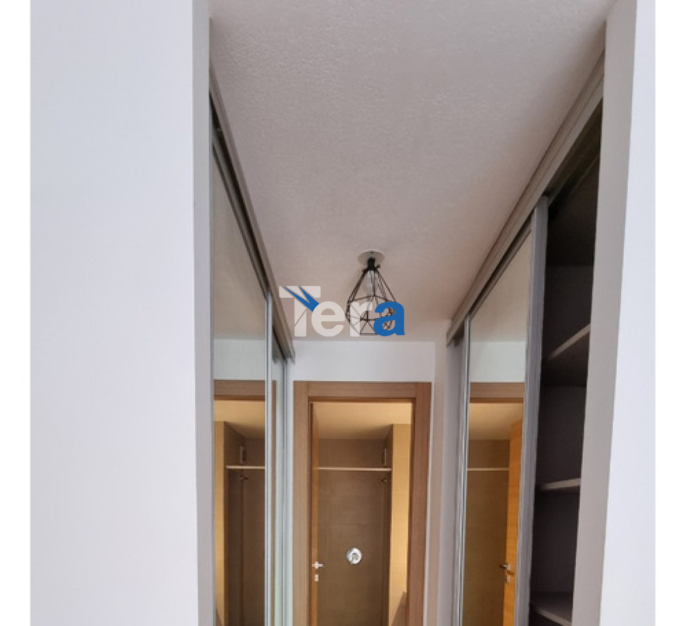 Apartamento ID.21083 - Apartamento En Venta De 2 Dorm. 2 Baños Con Cochera En Pocitos