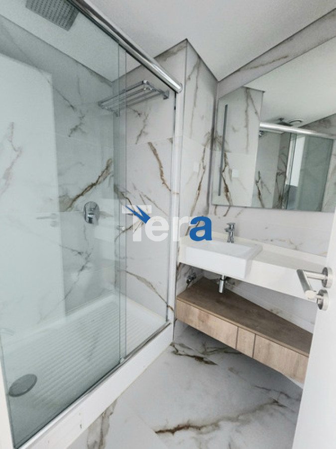 Apartamento ID.21351 - Venta De Espectacular Planta Piso 14 De 2dormitorios 