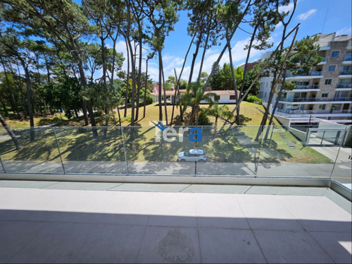 Apartamento ID.21174 - Apartamento En Venta De 2 Dormitorios Playa Mansa