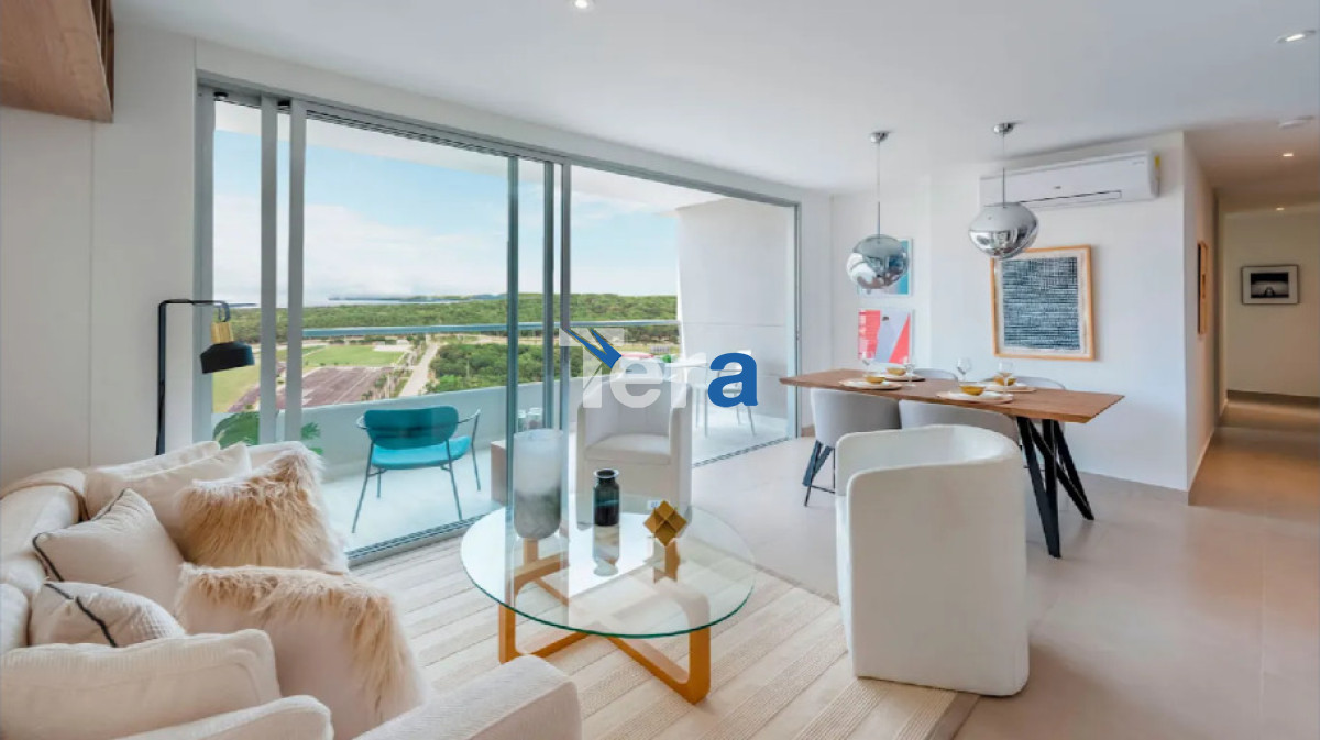 Apartamento ID.21514 - Apartamento de 3 dormitorios en el centro de maldonado a la venta.