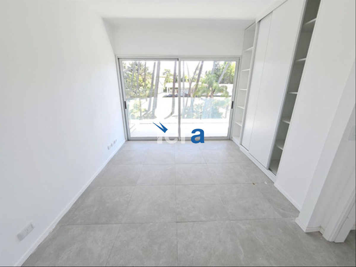 Apartamento ID.21174 - Apartamento En Venta De 2 Dormitorios Playa Mansa