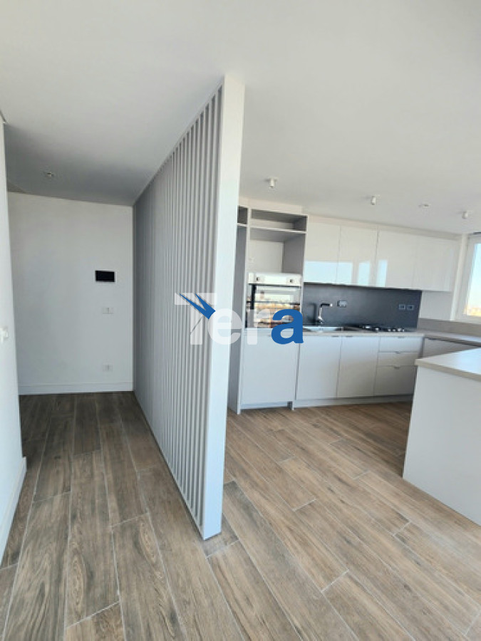 Apartamento ID.21351 - Venta De Espectacular Planta Piso 14 De 2dormitorios 