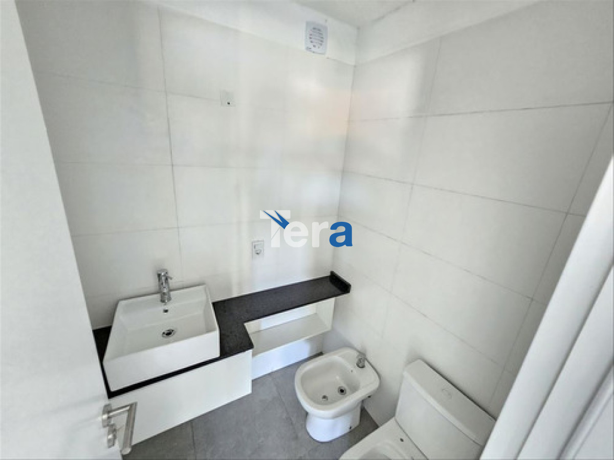 Apartamento ID.21174 - Apartamento En Venta De 2 Dormitorios Playa Mansa