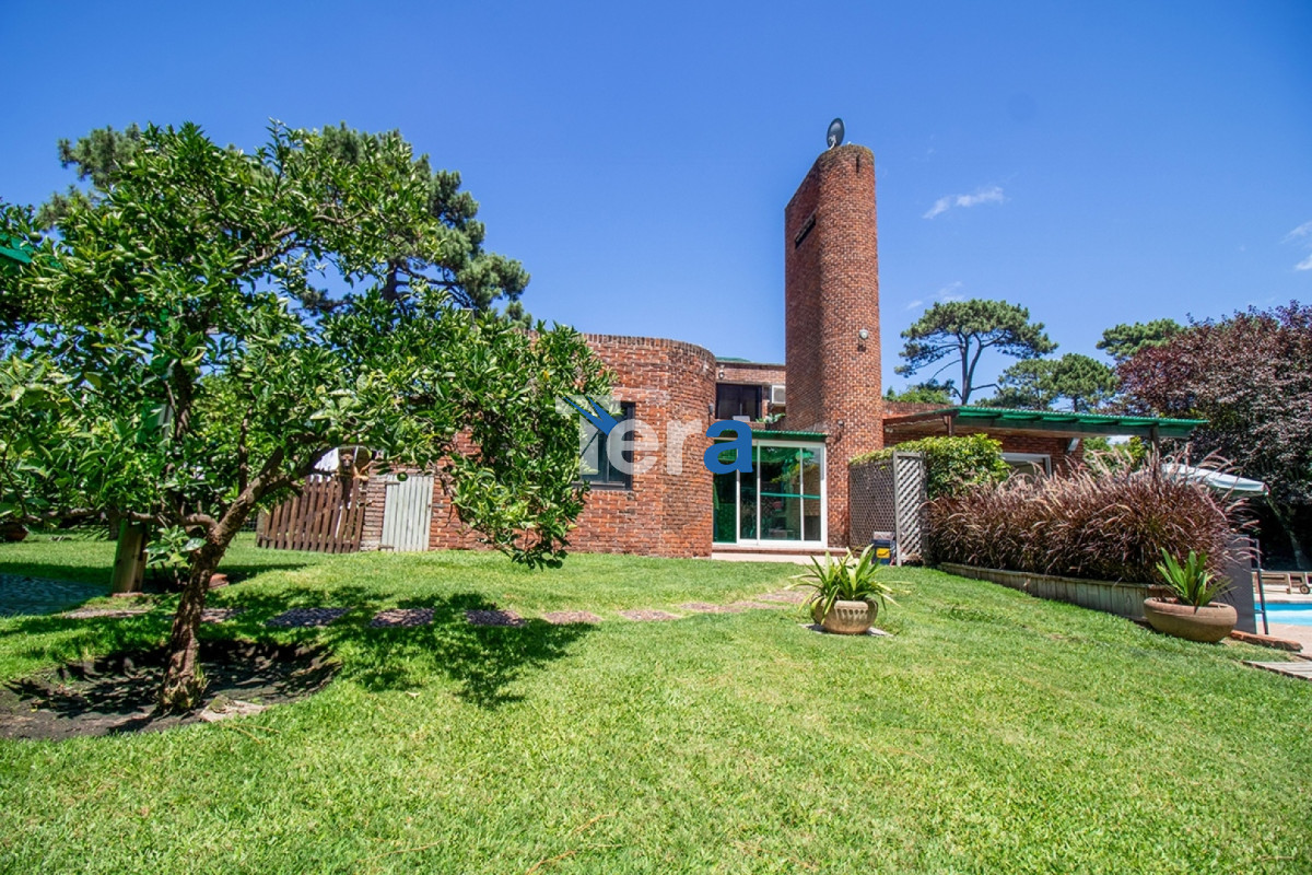 Apartamento ID.21056 - APTO EN VENTA DE 3 DORMITORIOS 