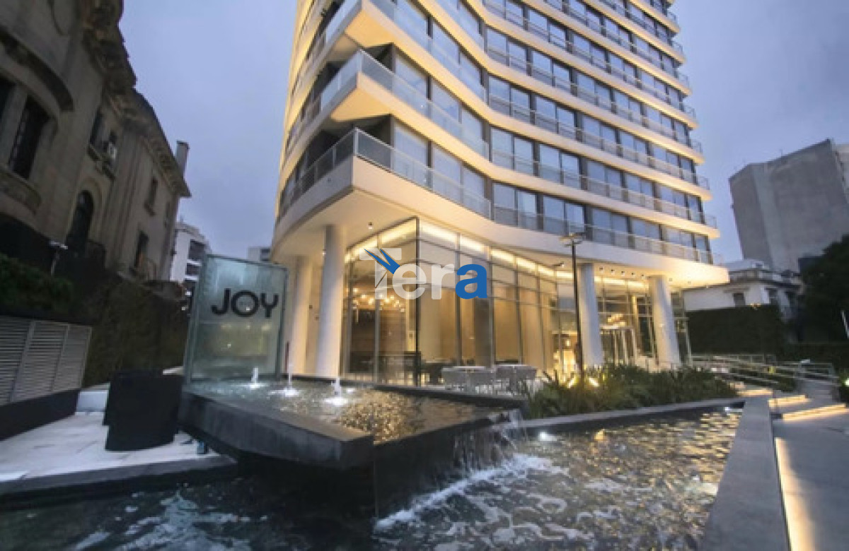 Apartamento ID.21351 - Venta De Espectacular Planta Piso 14 De 2dormitorios 