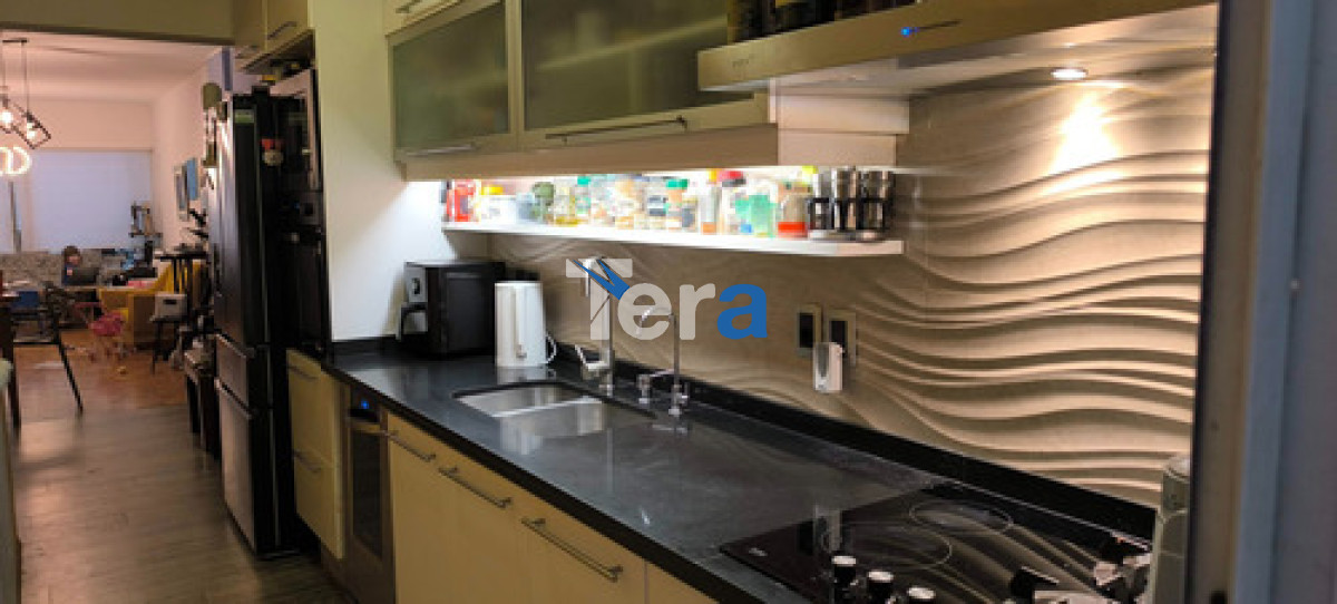 Apartamento ID.21370 - Pocitos | 2 Dorm. + 2 Baños + Patio + Garage. Bajos G. Comunes. Excelente Zona