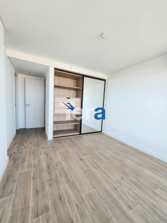 Apartamento ID.21351 - Venta De Espectacular Planta Piso 14 De 2dormitorios 