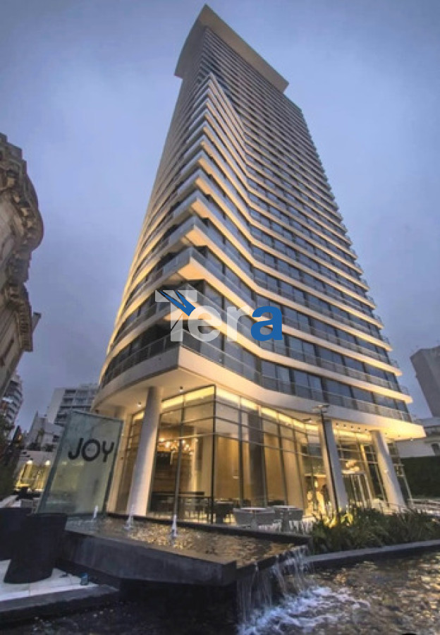 Apartamento ID.21351 - Venta De Espectacular Planta Piso 14 De 2dormitorios 