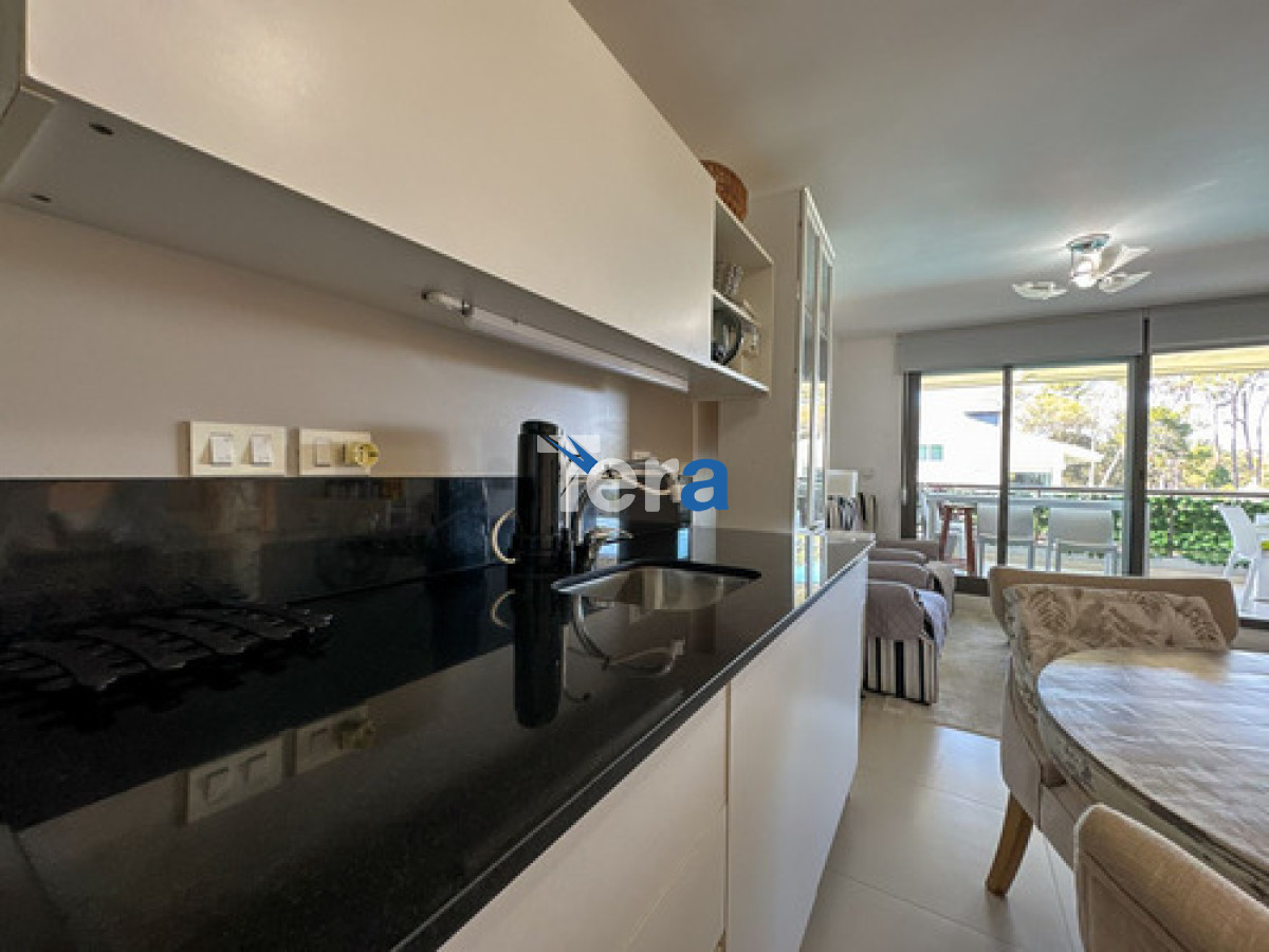 Apartamento ID.21163 - Venta Apartamento 1 Dormitorio Y Medio Punta Este Aidy Gril