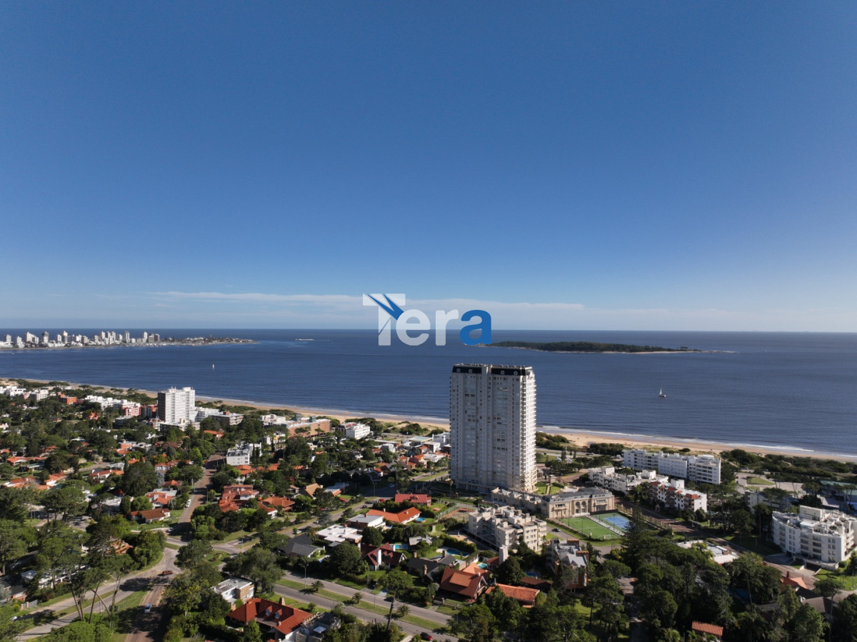 Apartamento ID.20946 - APTO EN VENTO EN PUNTA DEL ESTE 3 DORM. 2 BAÑOS 