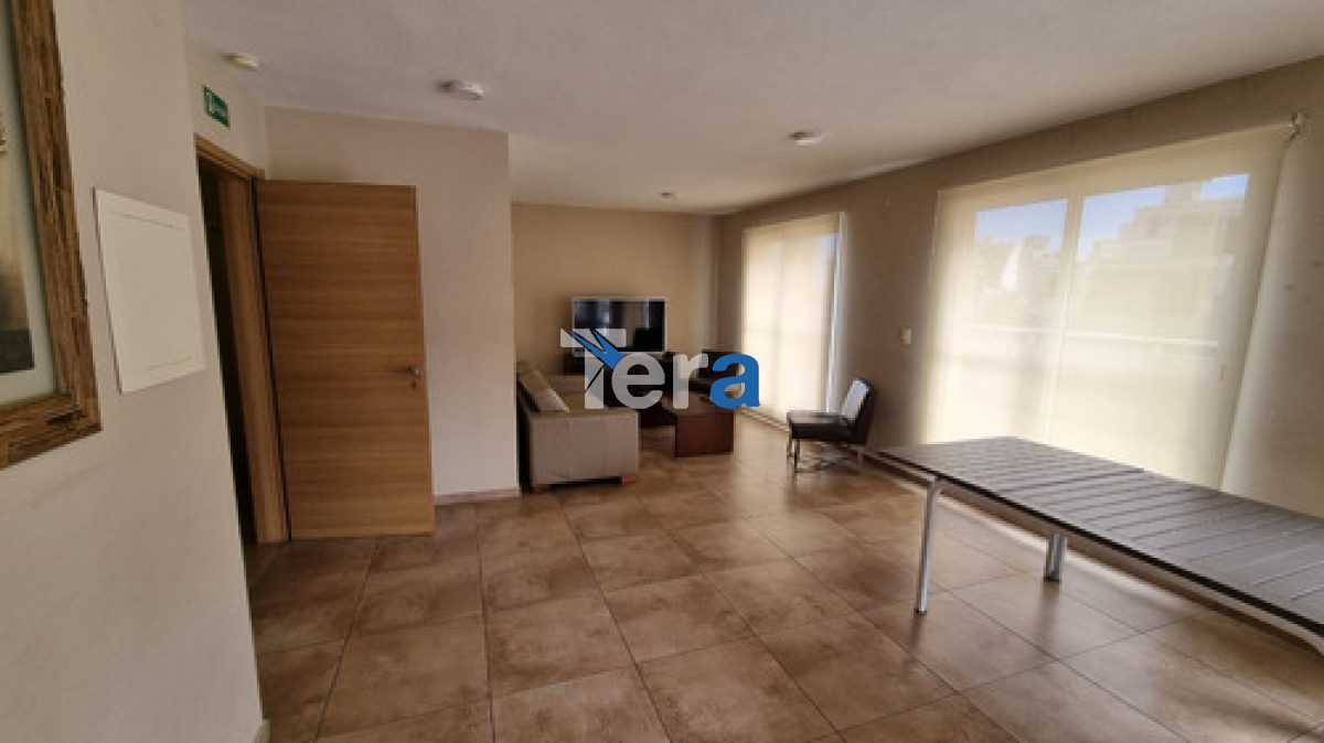 Apartamento ID.21083 - Apartamento En Venta De 2 Dorm. 2 Baños Con Cochera En Pocitos