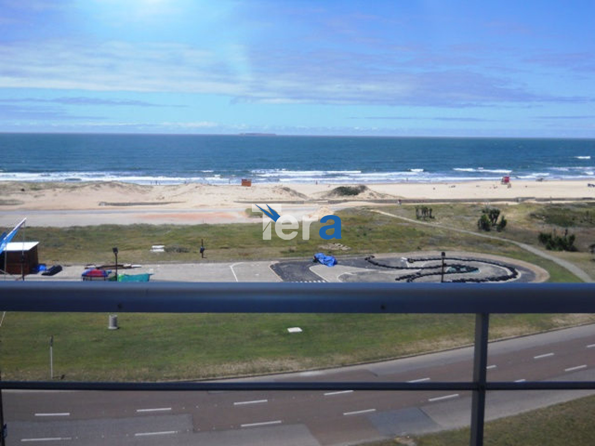 Apartamento ID.20979 - APTO EN ALQUILER 2 DORM EN BEVERLY HILLS 