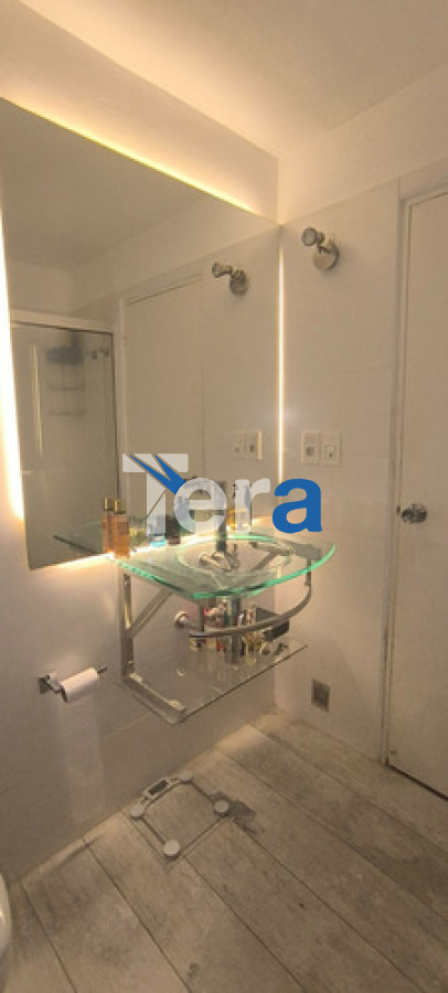 Apartamento ID.21370 - Pocitos | 2 Dorm. + 2 Baños + Patio + Garage. Bajos G. Comunes. Excelente Zona