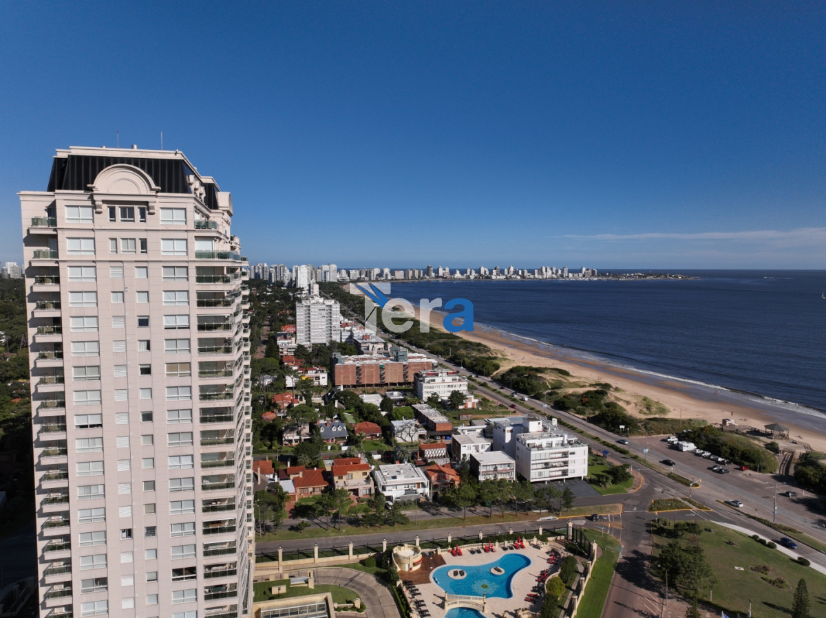Apartamento ID.20946 - APTO EN VENTO EN PUNTA DEL ESTE 3 DORM. 2 BAÑOS 