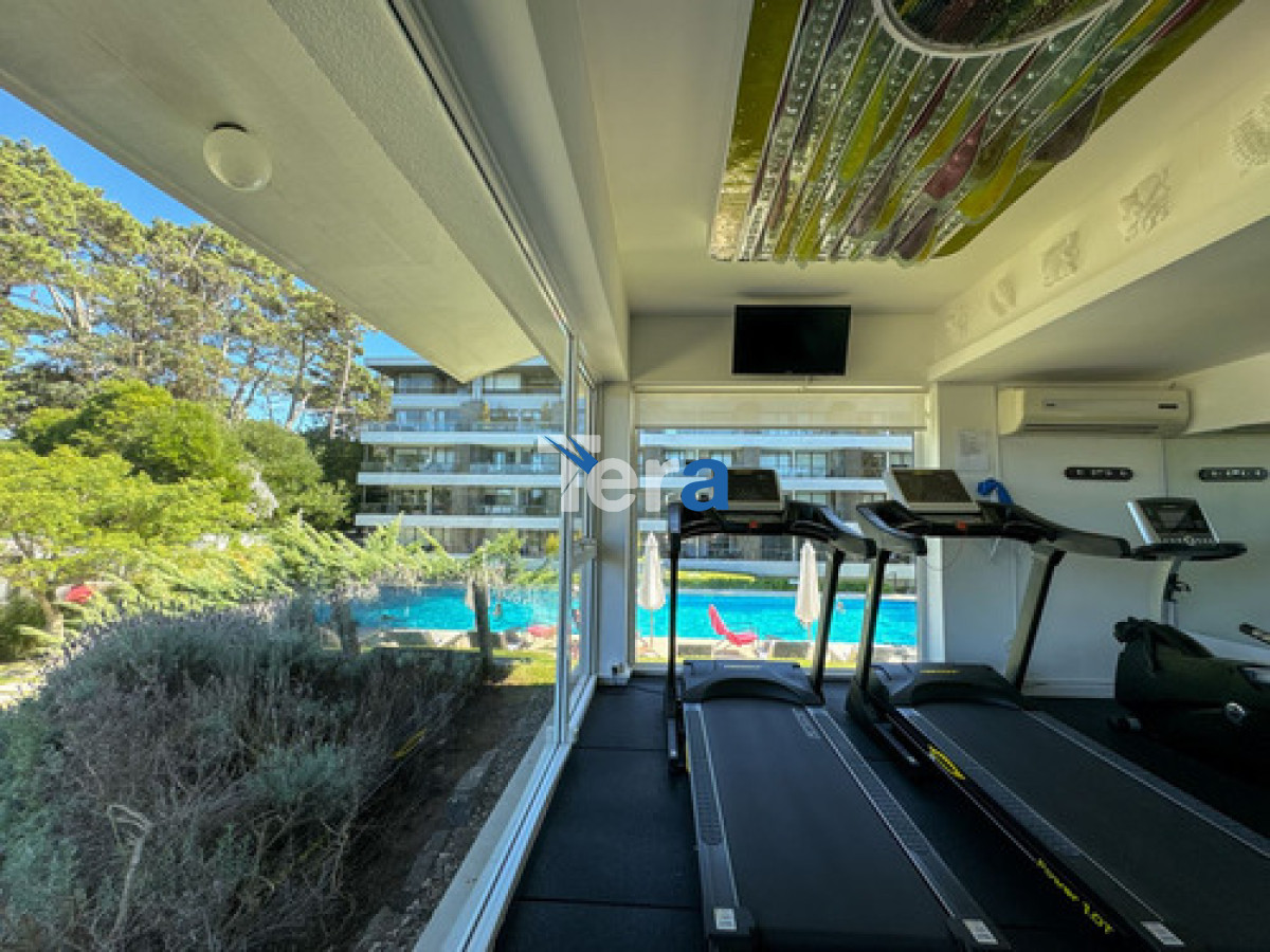 Apartamento ID.21163 - Venta Apartamento 1 Dormitorio Y Medio Punta Este Aidy Gril