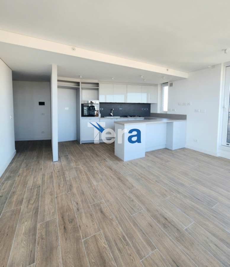 Apartamento ID.21351 - Venta De Espectacular Planta Piso 14 De 2dormitorios 