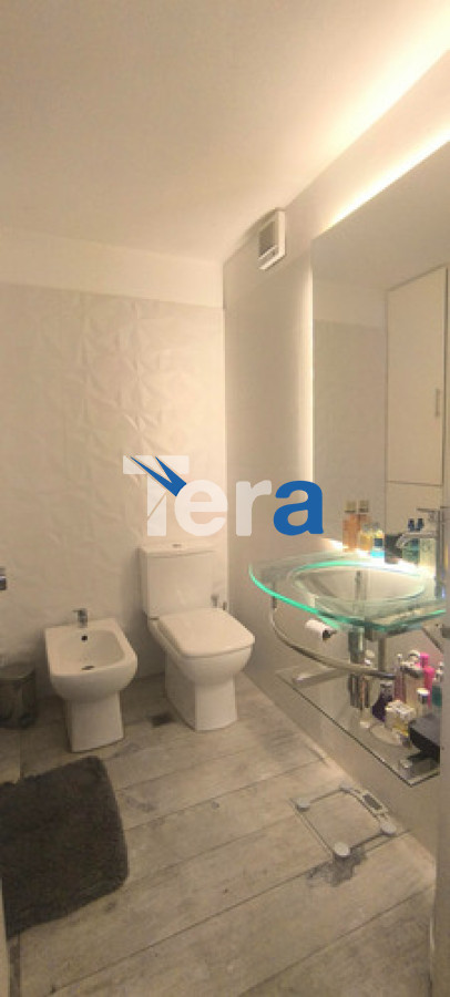 Apartamento ID.21370 - Pocitos | 2 Dorm. + 2 Baños + Patio + Garage. Bajos G. Comunes. Excelente Zona