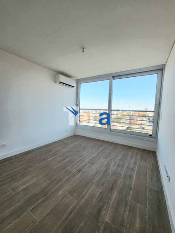 Apartamento ID.21351 - Venta De Espectacular Planta Piso 14 De 2dormitorios 